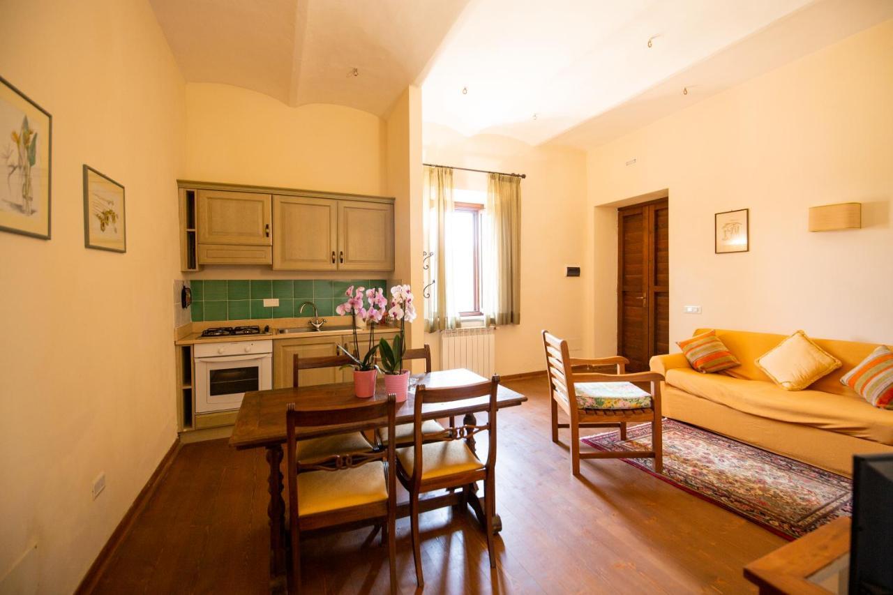 Agriturismo Lago Di Mezzano Valentano Екстериор снимка