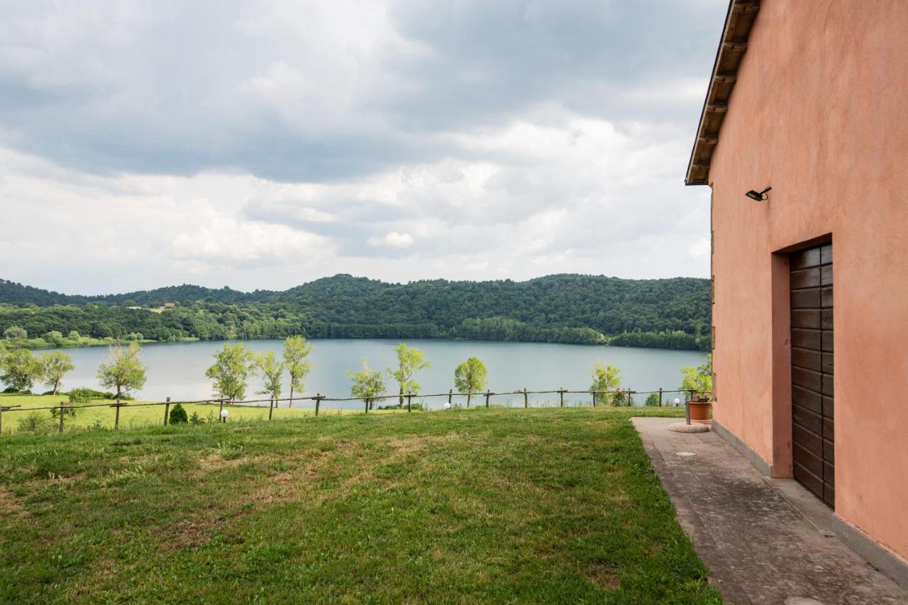 Agriturismo Lago Di Mezzano Valentano Екстериор снимка