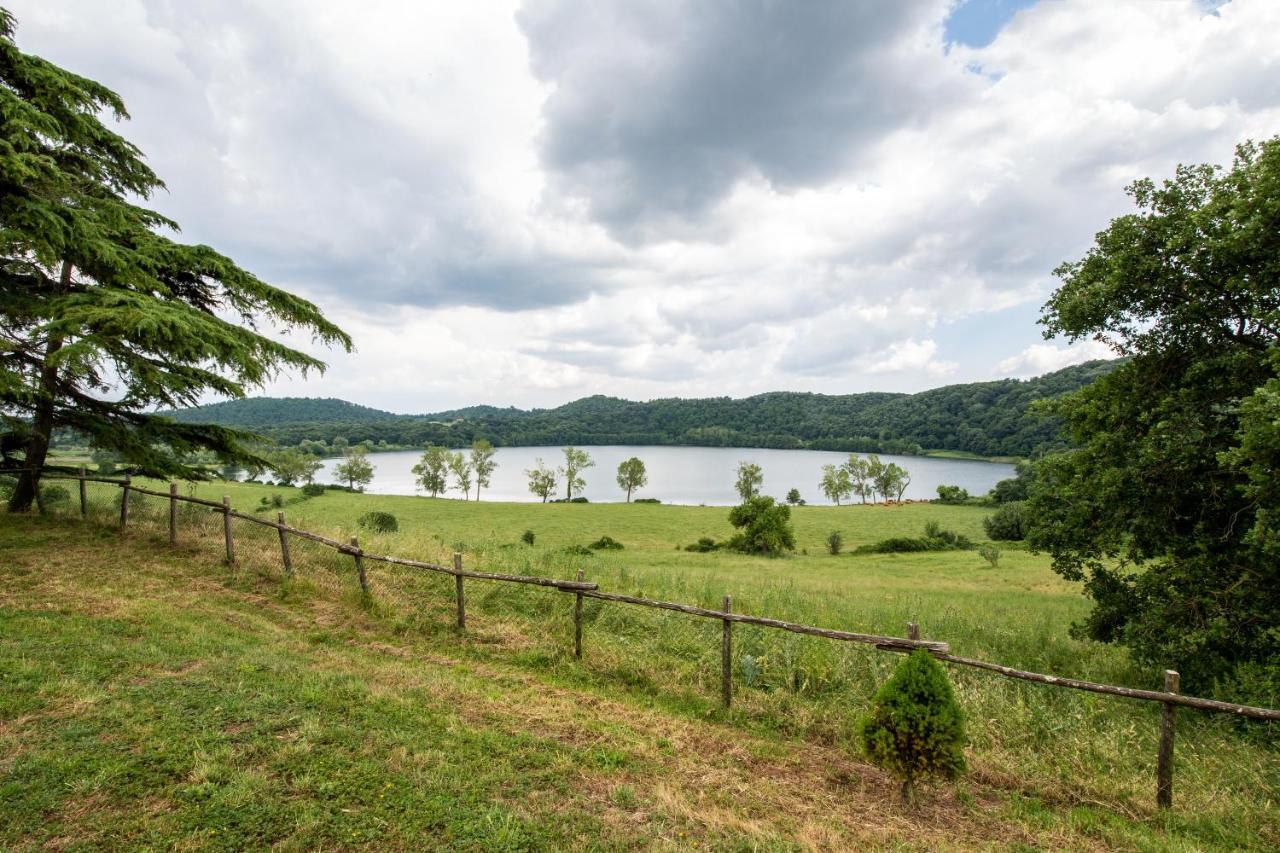 Agriturismo Lago Di Mezzano Valentano Екстериор снимка