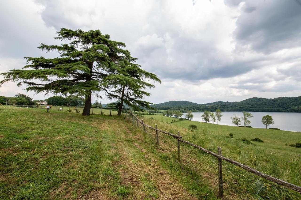 Agriturismo Lago Di Mezzano Valentano Екстериор снимка