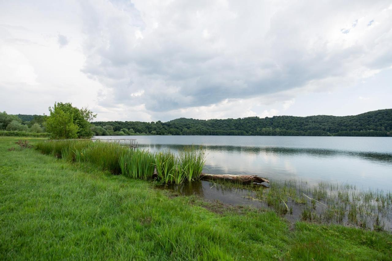 Agriturismo Lago Di Mezzano Valentano Екстериор снимка
